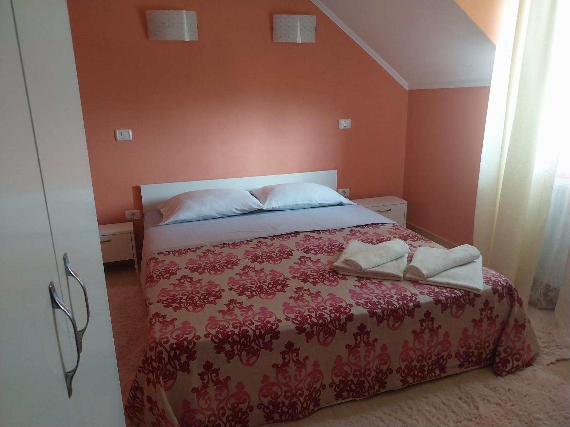 Serena House Cartisoara Ngoại thất bức ảnh